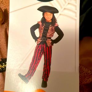 NWT Pirate costume size Large